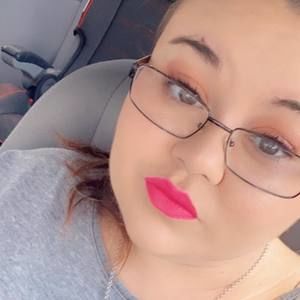 Meet your Posher, Nickie